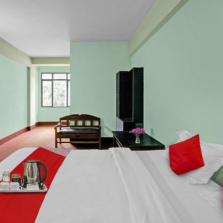 Hotel O Evergreen Guest House Шилонг Екстериор снимка