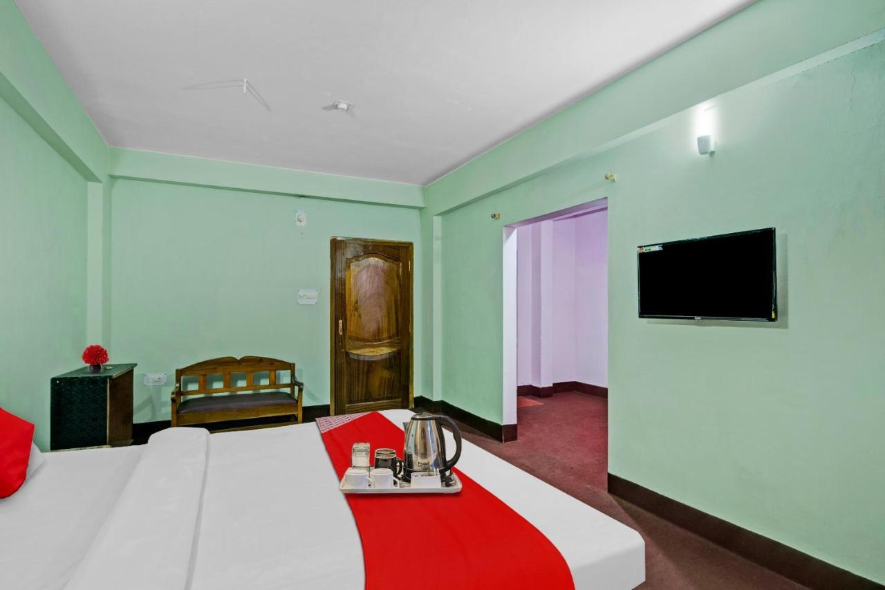 Hotel O Evergreen Guest House Шилонг Екстериор снимка